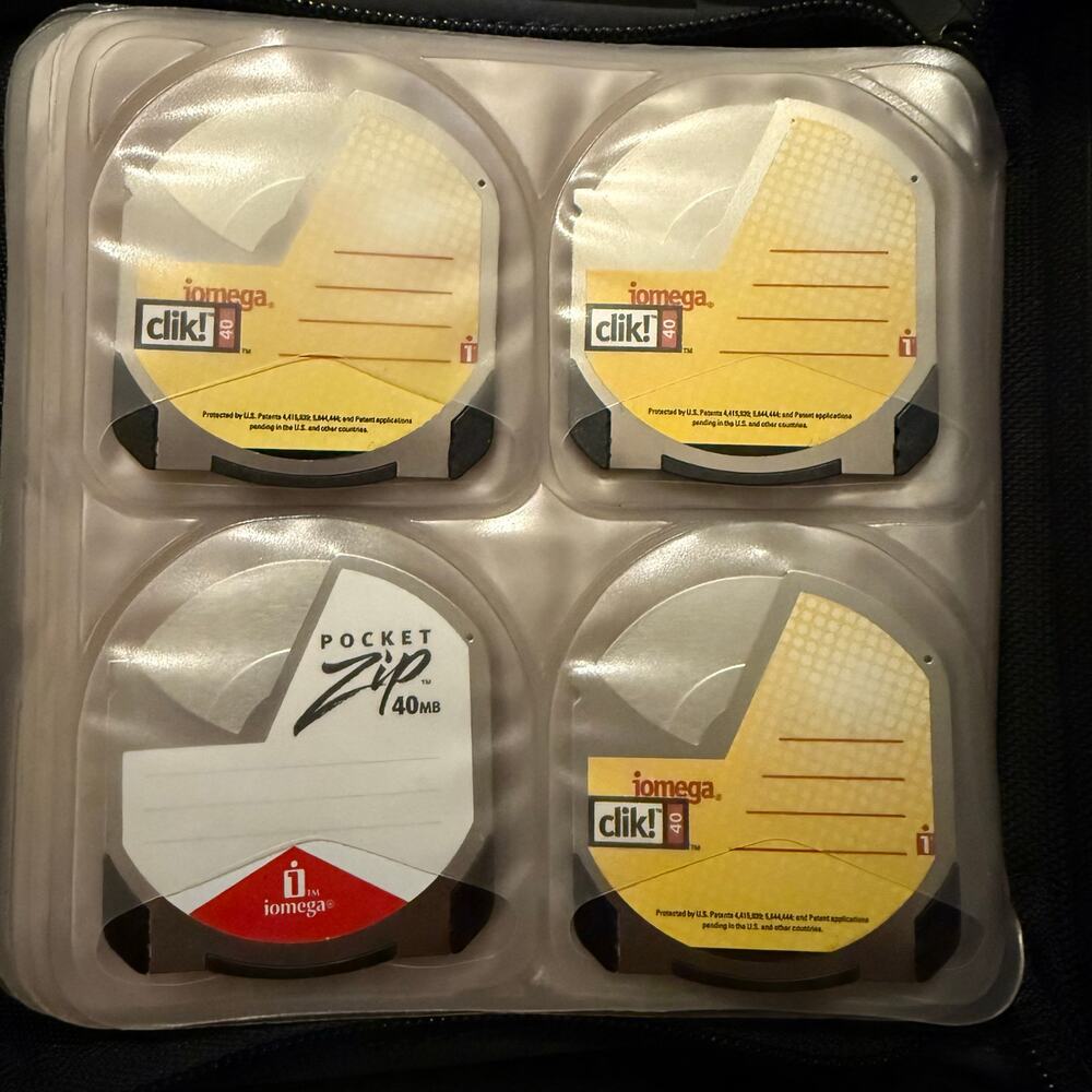 Iomega PocketZip Discs Qty 4 Plus Storage Case